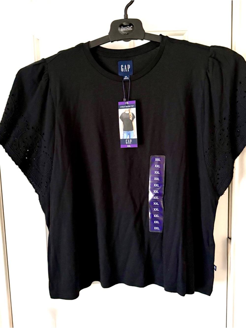 GAP Black Eyelet Short Sleeve Tee called True Black in XXL